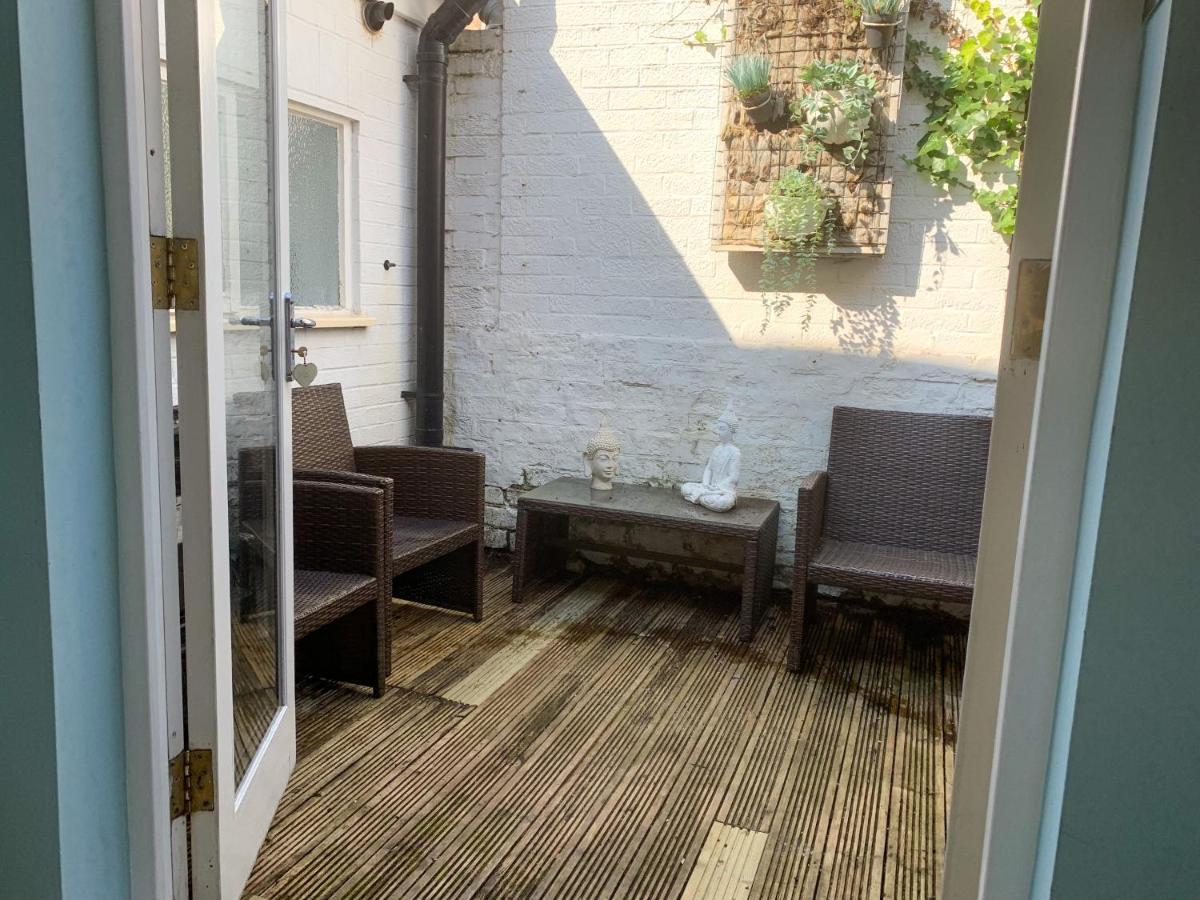 Stay In The Heart Of York At The Hampden - Free Parking - York Holiday Home Экстерьер фото