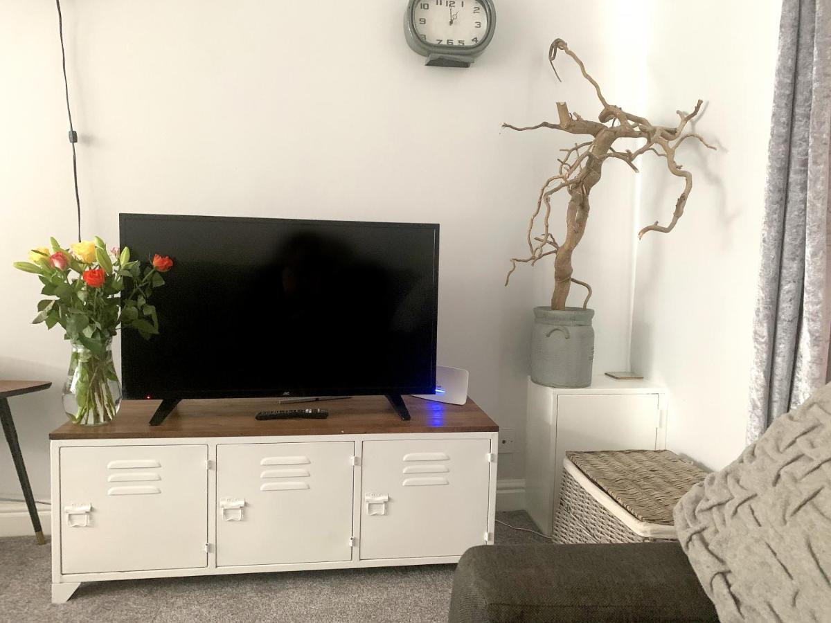 Stay In The Heart Of York At The Hampden - Free Parking - York Holiday Home Экстерьер фото