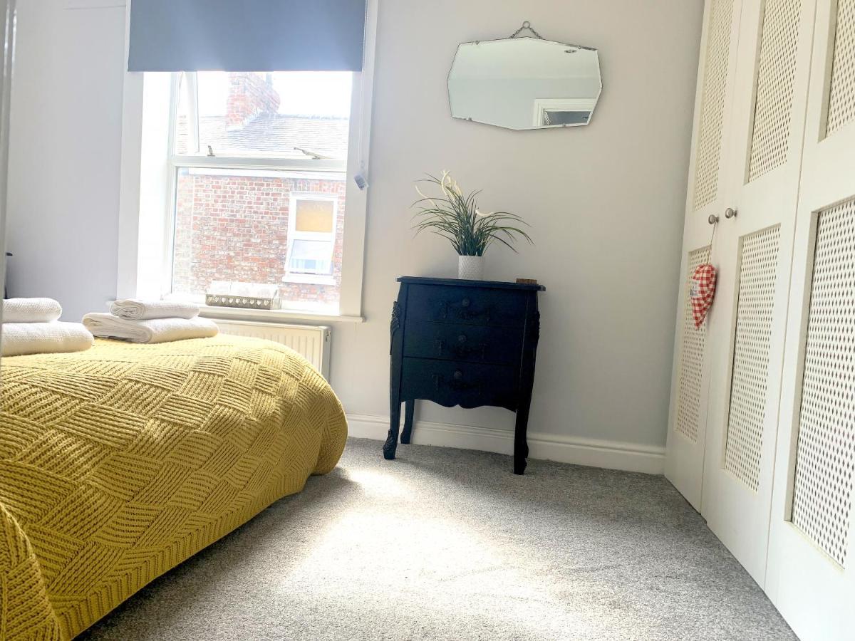Stay In The Heart Of York At The Hampden - Free Parking - York Holiday Home Экстерьер фото