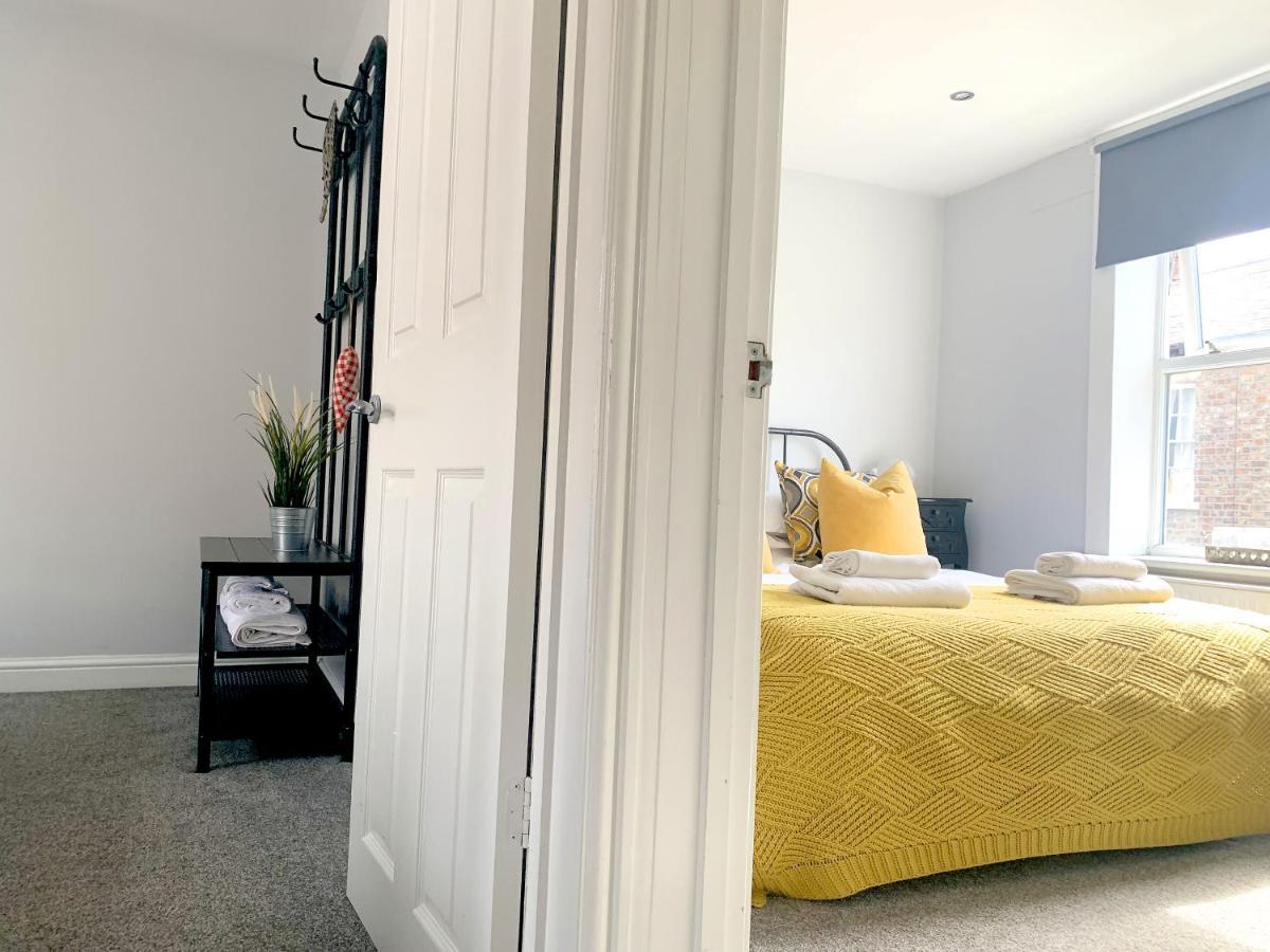 Stay In The Heart Of York At The Hampden - Free Parking - York Holiday Home Экстерьер фото